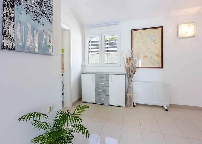 Apartman In 39040 Dramalj