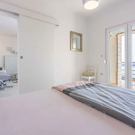 In 39040 Apartman Dramalj